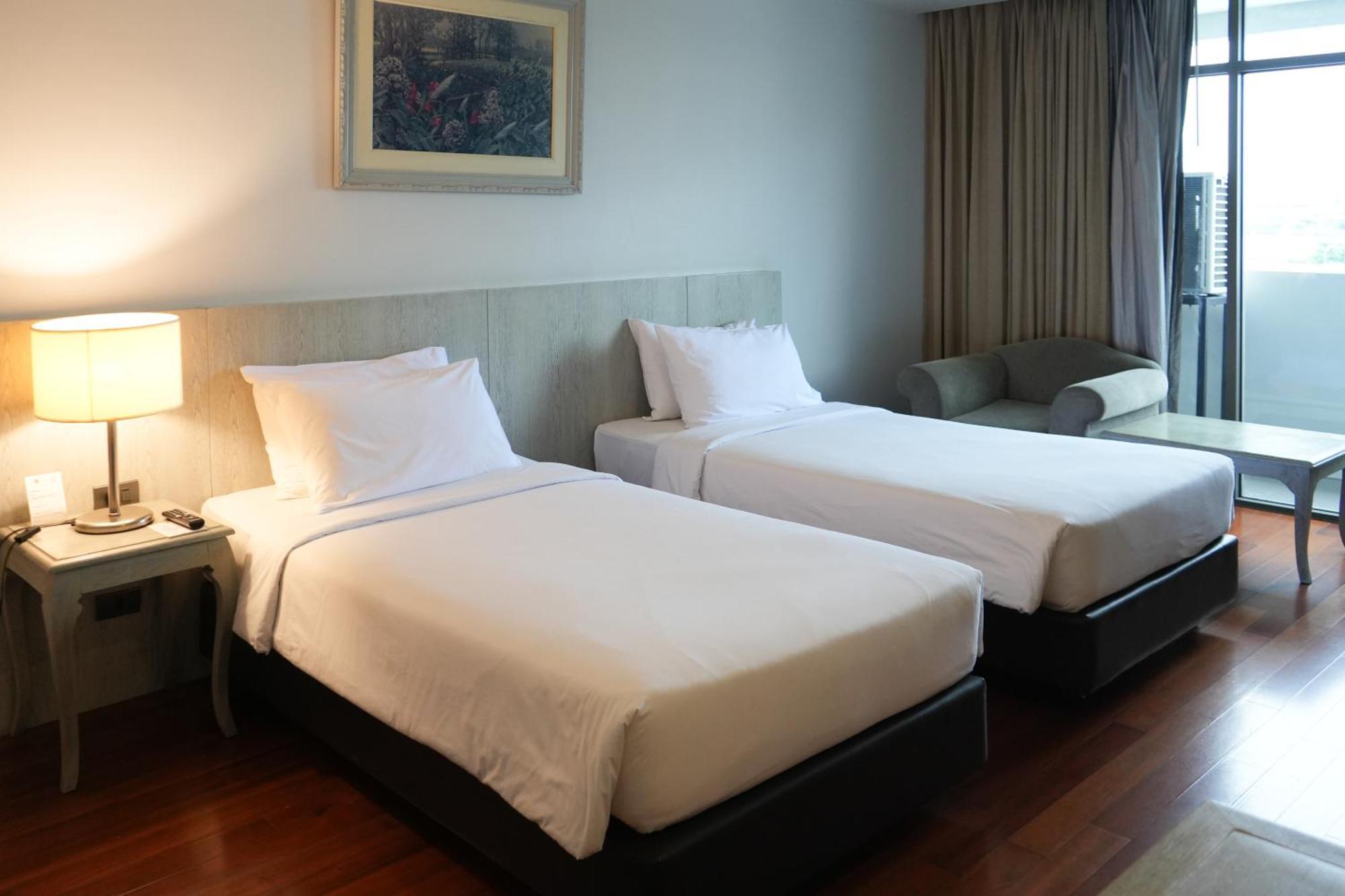 Royal Suite Hotel Banguecoque Exterior foto