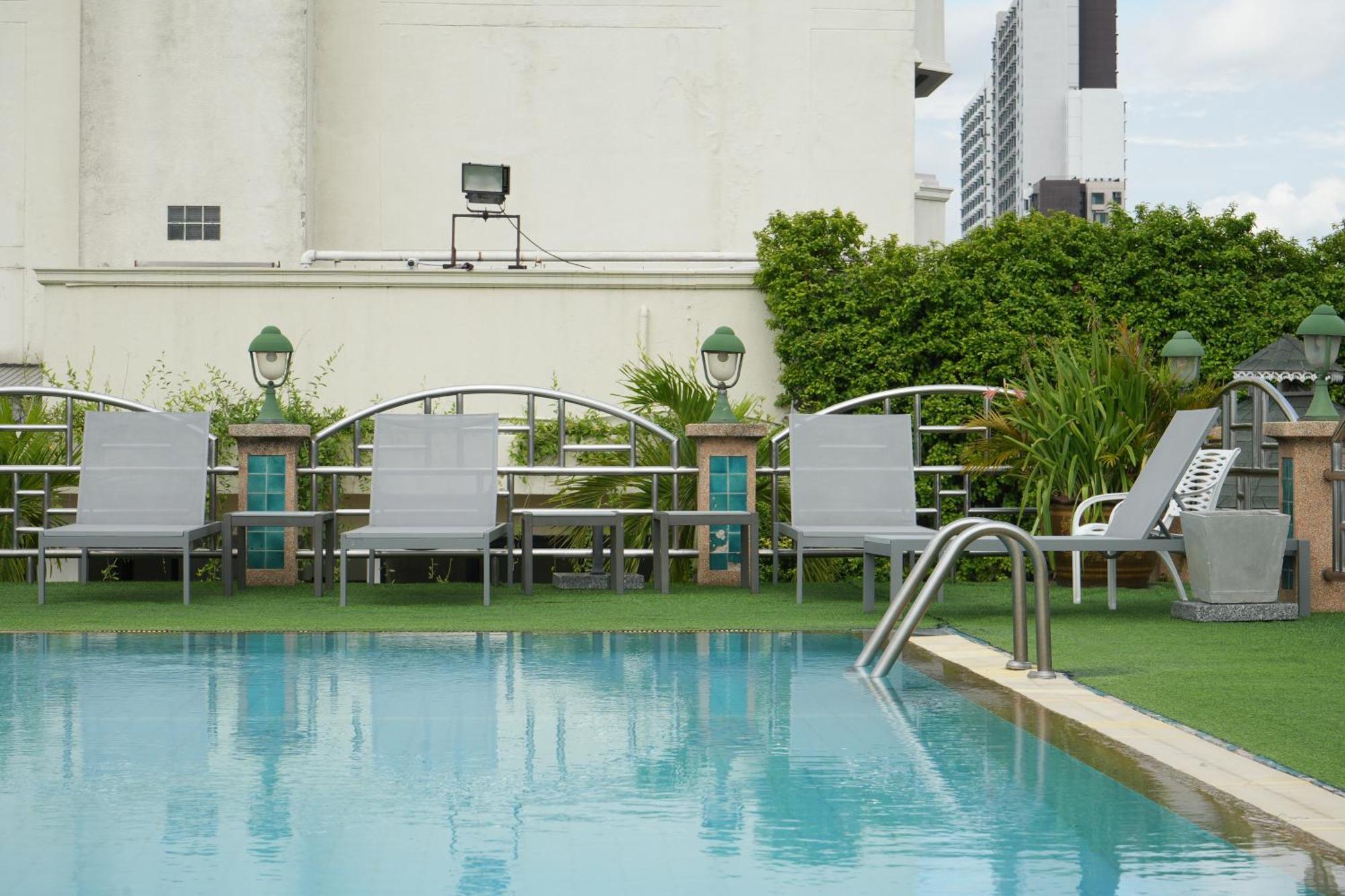 Royal Suite Hotel Banguecoque Exterior foto