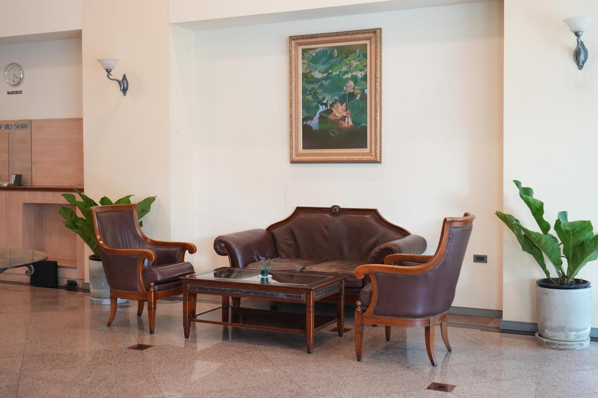 Royal Suite Hotel Banguecoque Exterior foto
